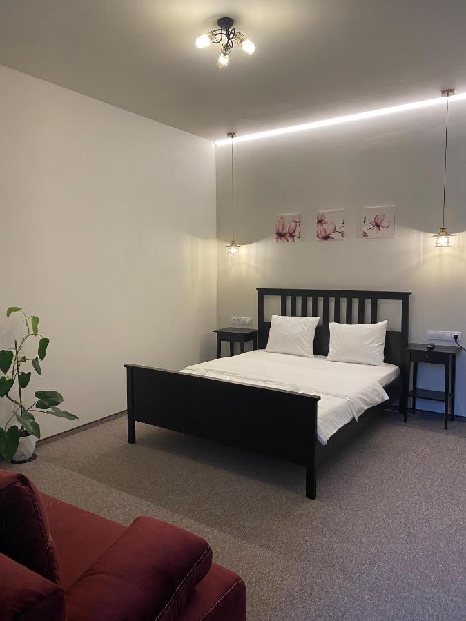 Boutique Rooms With Parking Oradea Exterior photo