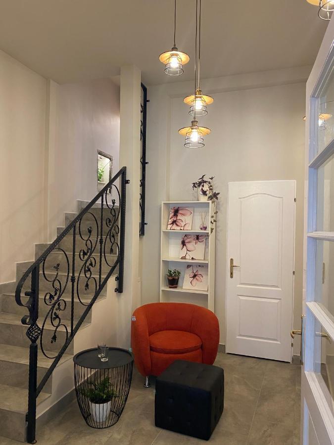 Boutique Rooms With Parking Oradea Exterior photo